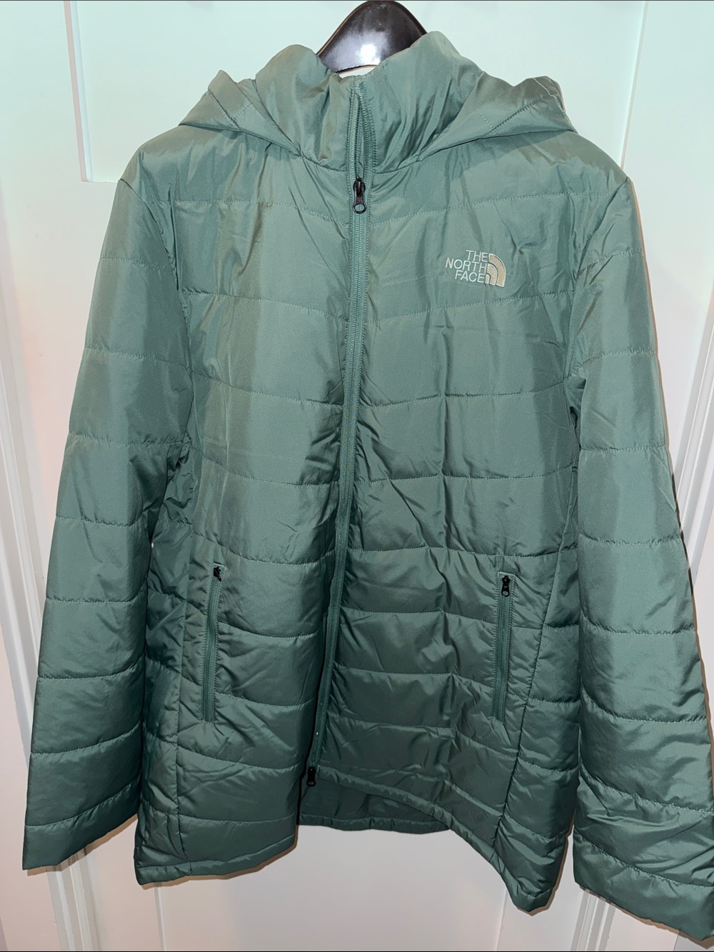 The North Face Women's Tamburello Parka Sage Green XXL. Like New Condition